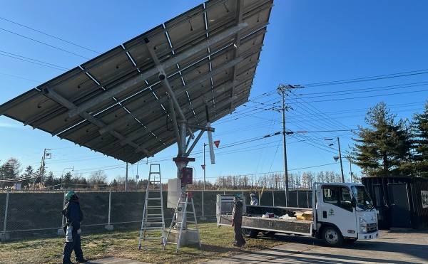 追尾式(可動式)太陽光発電設備の修理